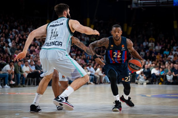 El Barça somete al Valencia en la despedida de la Euroliga