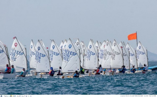 El RCN de Valencia copa el podio en el Autonómico Optimist B celebrado en el RCN de Torrevieja
