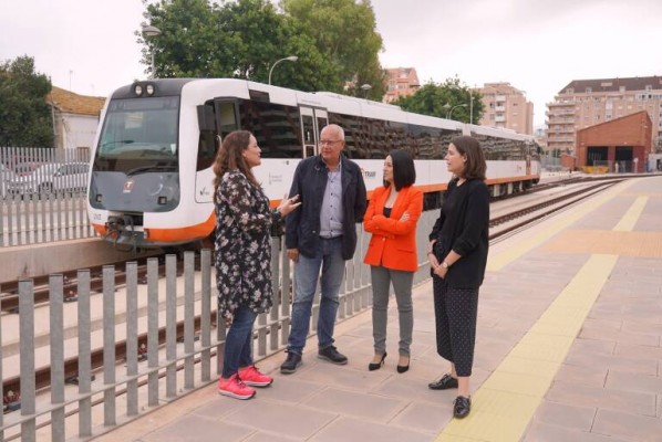 El Consell delega en FGV la elaboración del estudio para ampliar el Tram hasta Gandia,
Oliva y Dénia