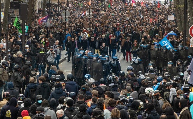 El Consejo Constitucional avala el retraso de la edad de jubilación en Francia
