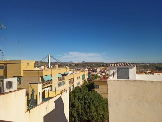 Elche abre otra ventana de ayudas para conservación de edificios e instalación de ascensores