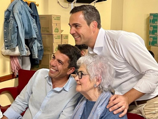 Mazón promete construir colegios, centros para la tercera edad y un centro de negocios en Pego