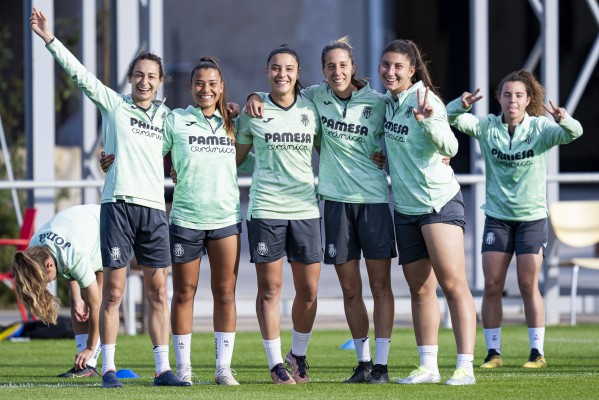 El Villarreal busca sorprender al Levante en su lucha por la permanencia
