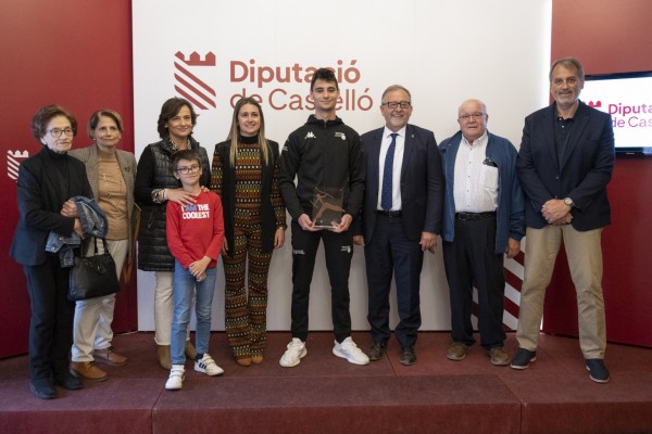 Martí ensalza el éxito del ondense Diego López como campeón del mundo de pilota