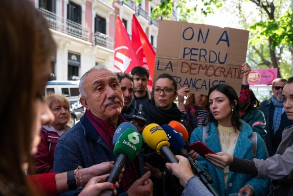 UGT cree que las conversaciones sobre convenios con la patronal se alargan 