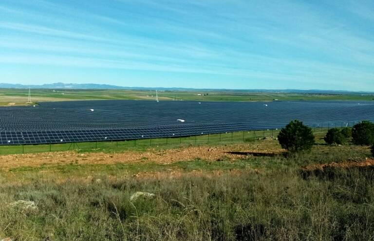 Planta fotovoltaica en una imagen de archivo. Foto: D. MARTÍNEZ - 