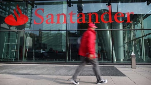 Los cuatro grandes de la banca cotizada española elevan su beneficio un 16%
