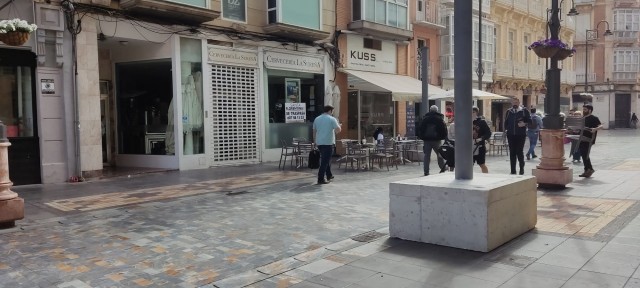 Arranca la instalación de la prueba piloto del Plan Sombra con cerca de 300 metros cuadrados en la calle del Carmen 
