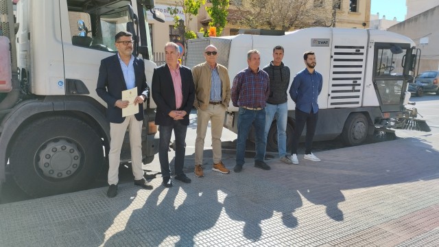 Sant Joan inicia un plan de limpieza que durará dos meses y abarcará todo el municipio
