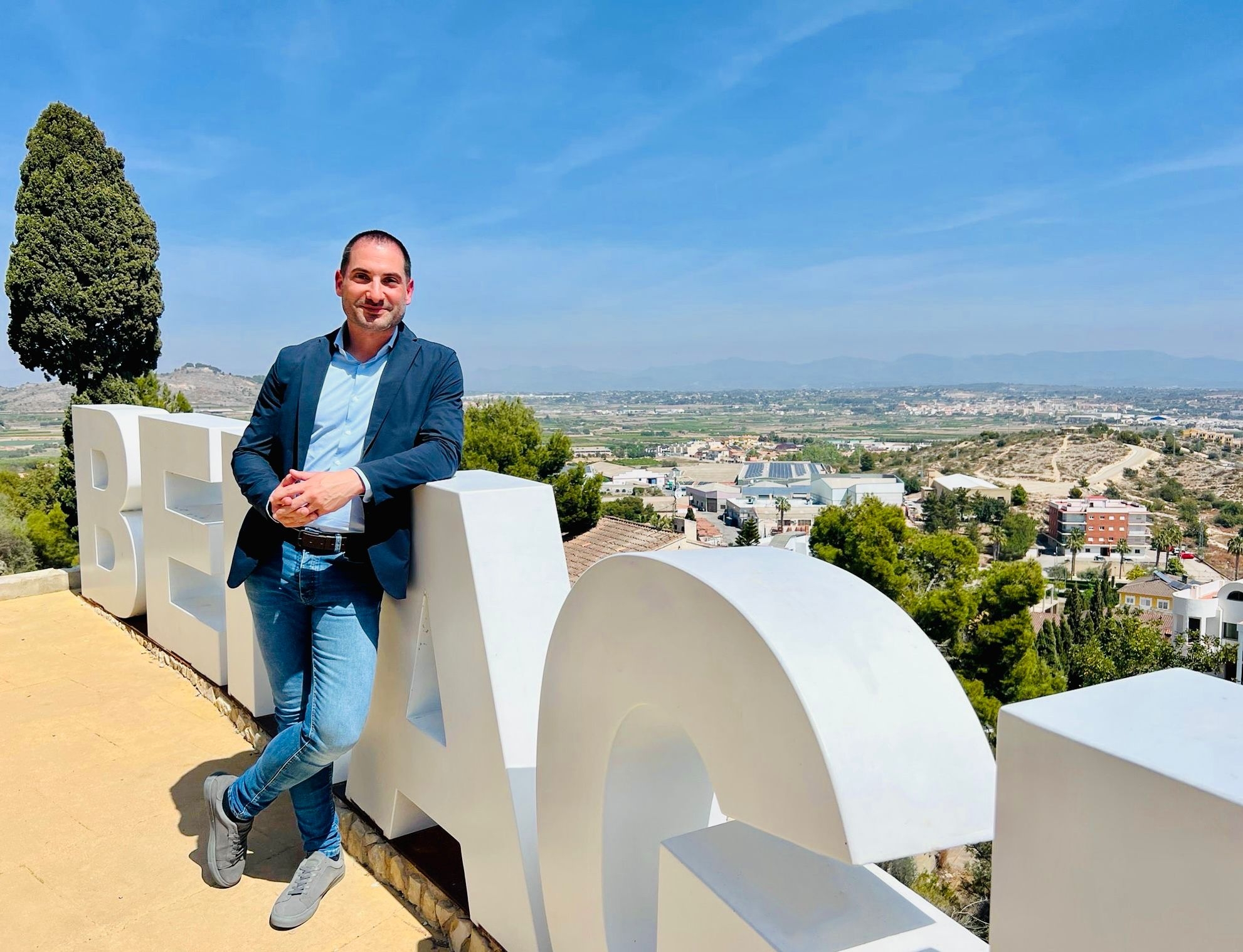 Stephane Soriano, secretario regional de Diversidad del PP y coordinador de la campaña del alcalde de Benaguasil, Ximo Segarra. - 