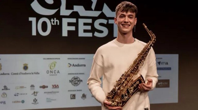 Un alumno del Conservatorio Superior de Murcia gana uno de los mejores concursos de saxo del mundo