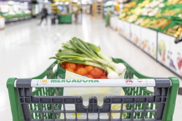Mercadona baja el precio de 500 productos y calcula un ahorro de 150 euros al año por cliente