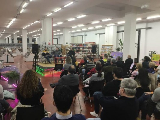 Así celebra la BRMU el Día del Libro: microcharlas, filosofía, literatura rural, fanzines, música, bicis y vídeos
