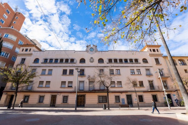 UGT y CCOO denuncian venta del edificio de Correos de Gandia a la Generalitat 