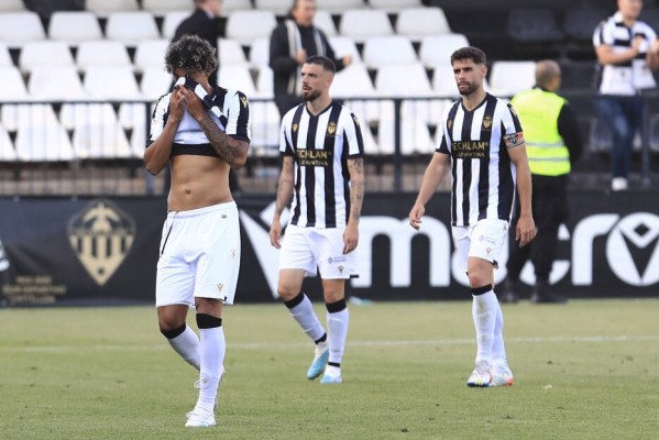 Giorgi y Fabricio, revulsivos sin efecto en el naufragio del Castellón