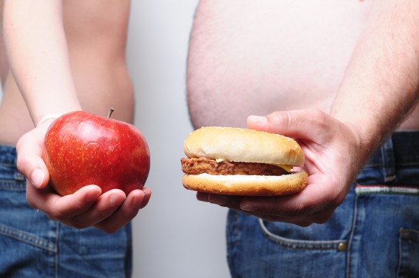 El niño no tiene que comer como un adulto para frenar la obesidad