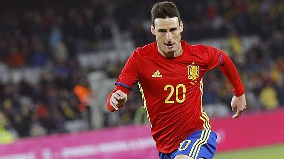 Mata y Aduriz regresan a la lista de Lopetegui