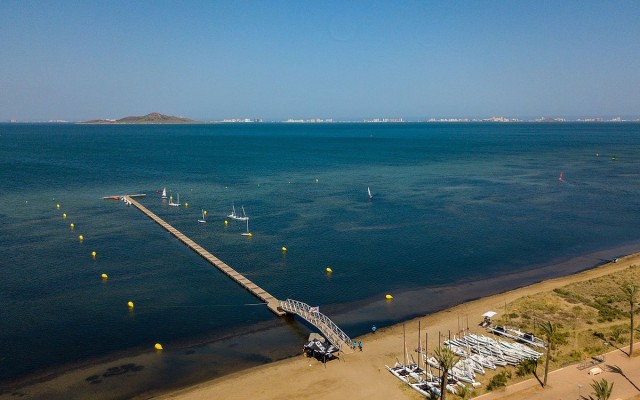 Profusa solicita a Costas la instalación de un pantalán flotante ecosostenible en Los Urrutias junto al complejo Perla de Levante