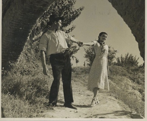Un cartel 'huertanico' en la Filmoteca: una historia de amor en la huerta de Murcia y cómo se vivía el Bando en el franquismo