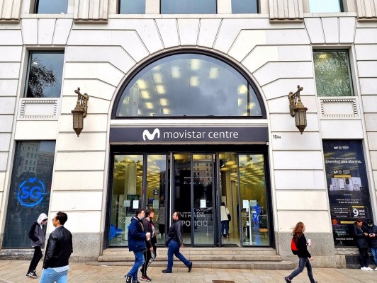 Telefónica y Caixabank superan los 400 millones de euros en su negocio conjunto de terminales