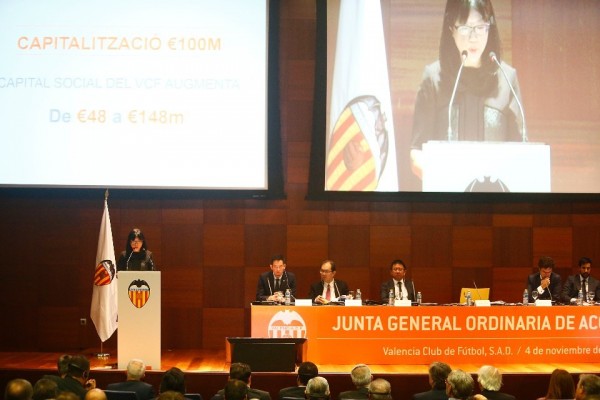 Los accionistas replican a Lay Hoon la influencia de Jorge Mendes y los bajos ingresos de marketing