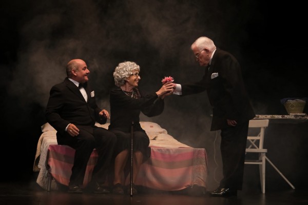 El éxito de 'Amigos de Castellón', la compañía amateur que llena teatros por toda España