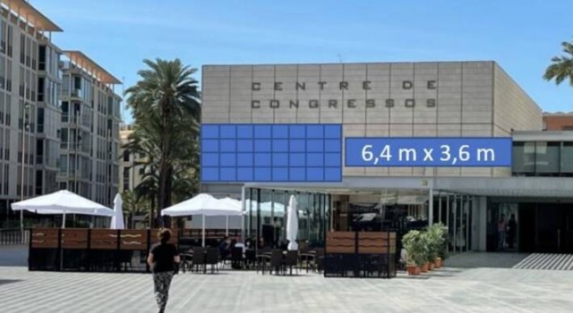 Elche rescata los paneles LED informativos con fondos Edusi para el Centro de Congresos y pedanías 