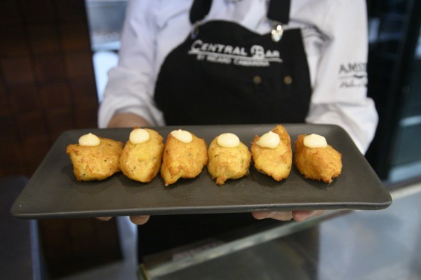 Guía no interactiva de las croquetas/ buñuelos/mandonguilles de bacalao