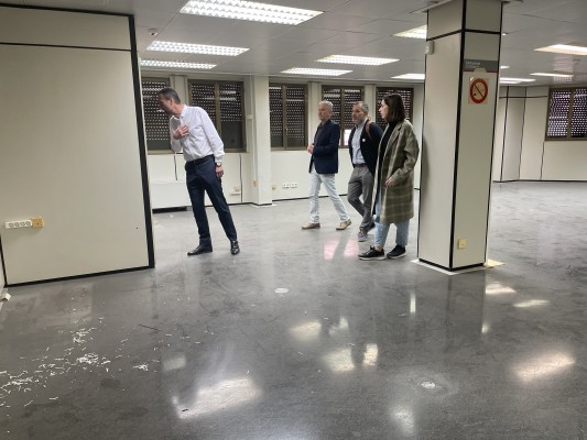 Representantes del Ivass visitan las futuras instalaciones de Elche de cara a su reforma y apertura