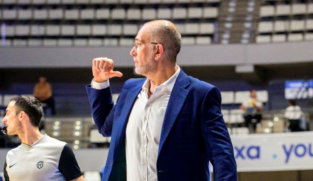 Orenga, nombrado mejor técnico de marzo