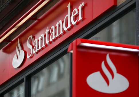 Condenan al Santander a devolver 800.000 euros por la compra de valores