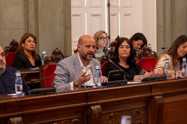 El Pleno echa para atrás la propuesta de MC de la llegada del AVE en paralelo a la carretera de La Unión