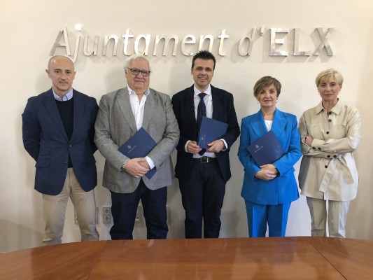 Elche renueva el convenio del calzado con Futurmoda, Avecal y AEC por 55.000 euros