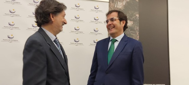 Hernández y Muñoz, dos interinos en el Puerto para calmar las aguas en la institución