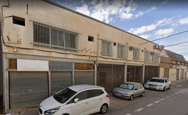 FCC y Prezero compran una nave de 3.000 metros en Rabassa para la contrata de limpieza