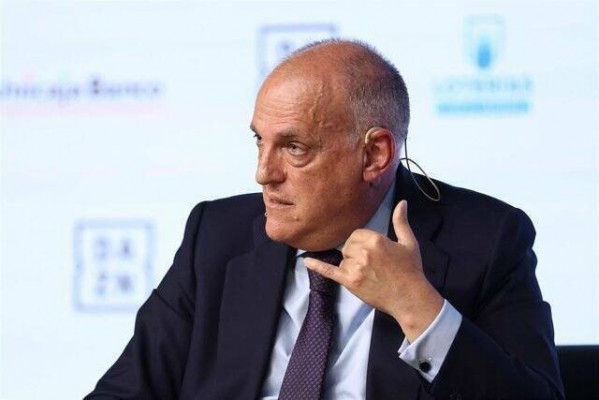 Tebas implicó erróneamente a dos expresidentes del Barça, según La Vanguardia

