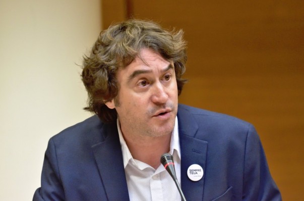 Suben los valencianohablantes que se dirigen a la administración en esta lengua