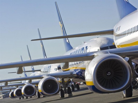 Ryanair mejora un 37% sus resultados por encima de mil millones en el ecuador del ejercicio