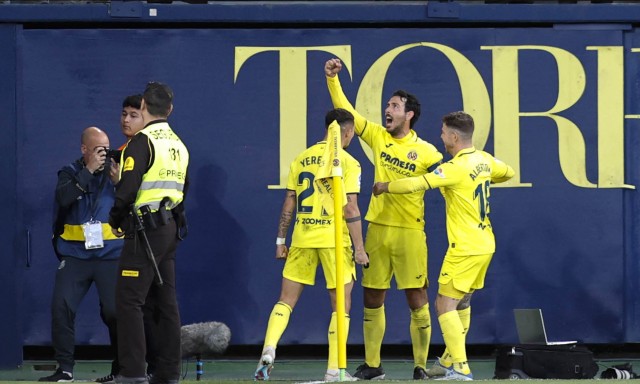 El Villarreal presenta su candidatura para la Champions con un vital triunfo ante la Real 