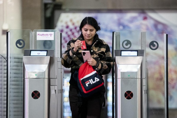 Renfe expide 288.243 bonos gratis de Cercanías y Media Distancia en la Comunitat