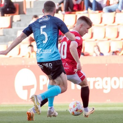 Paso de gigante del Alcoyano y punto desde el que crecer para La Nucía