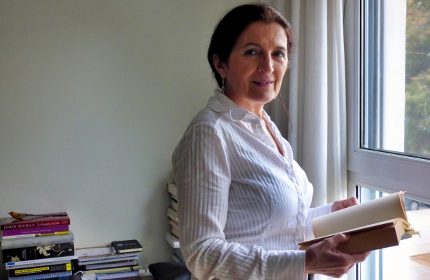 Lola Bañón: “Els llibres són un recurs per a la resistència”