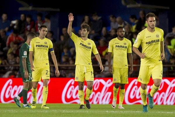 El Villarreal CF vence al Betis y se mete en puestos Champions