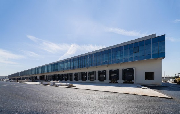 In Side Logistics amplía su capacidad de almacenamiento con nuevas instalaciones en Parque Logístico de Valencia