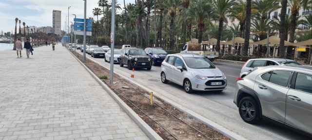 Alicante reabre temporalmente el Paseo de los Mártires y 'estrena' la avenida de la Constitución