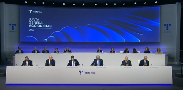 Los accionistas de Telefónica aprueban el dividendo de 0,30 euros y las nuevas remuneraciones
