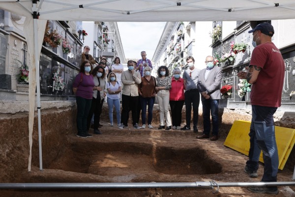 Encontrados cuatro cuerpos de personas fusiladas durante el franquismo en el cementerio Gandia