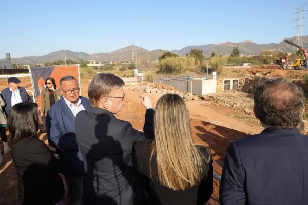 El puente del Belcaire estará acabado en agosto y la Vall d'Uixó ya tramita la ampliación del polígono 