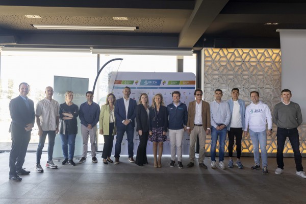 El Santa Eulària Ibiza Marathon aumenta la presencia de corredores internacionales y se acerca al 50% de participación femenina
