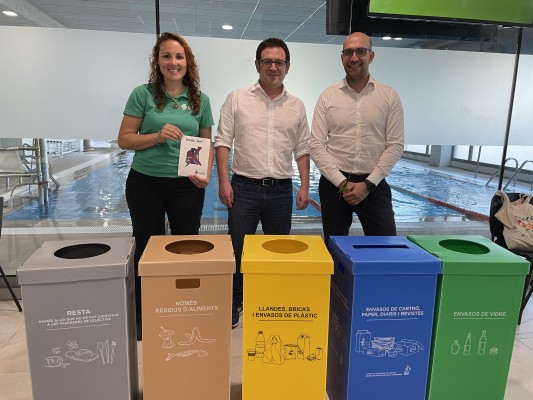 Castelló instala contenedores de recogida selectiva de basura en 135 comercios y asociaciones